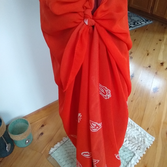 ⭐SOLD⭐Tangerine sarong. Skirt or full. - Picture 6 of 8